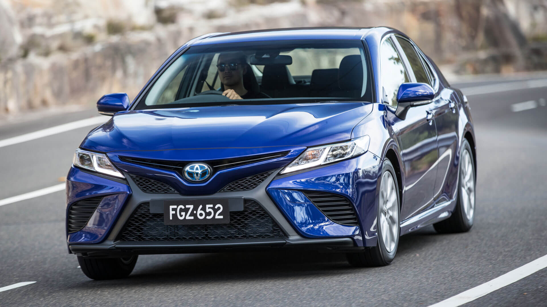Toyota Camry Hybrid Awarded as a Family Favourite | Latest News